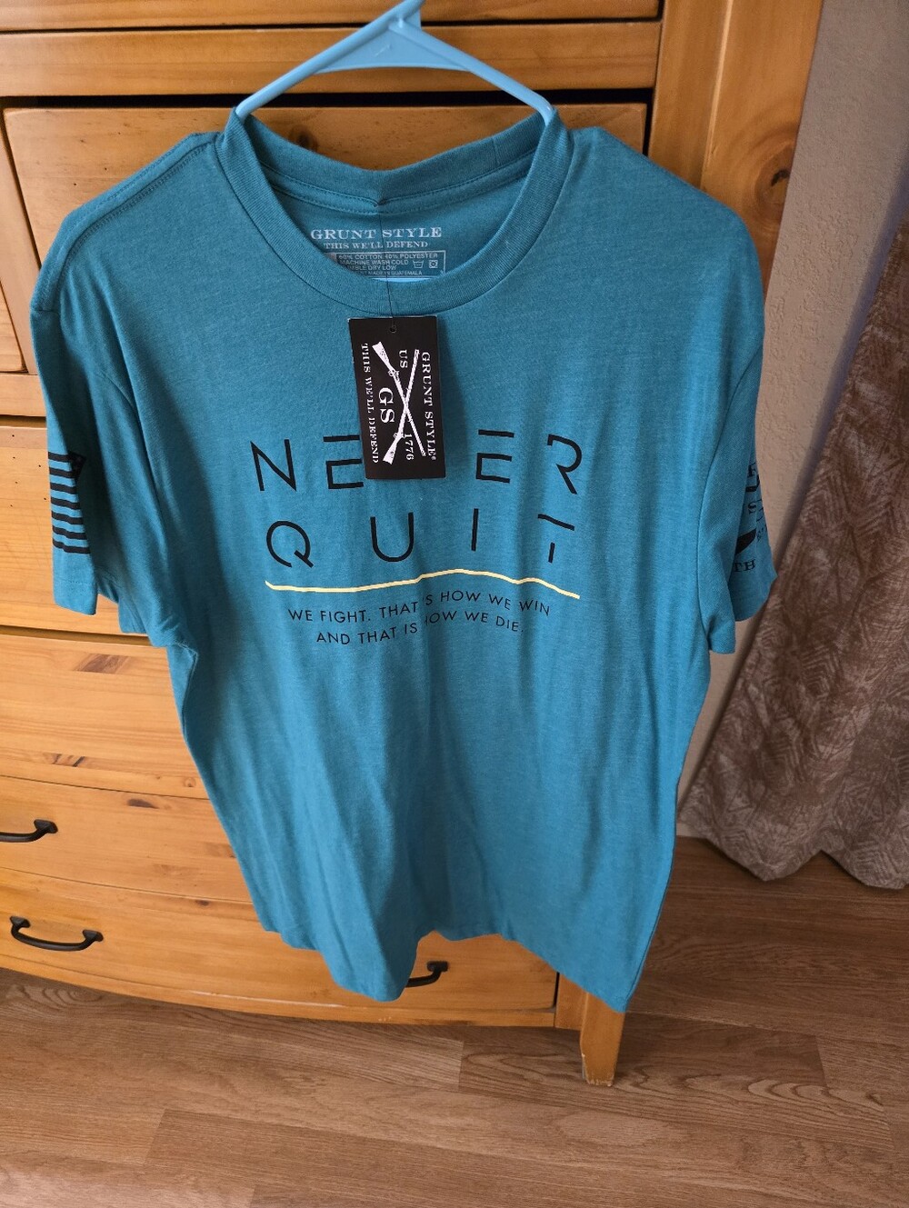 Grunt Style Men’s Teal 'Never Quit' Short-Sleeve Graphic Tee Size Large NWT